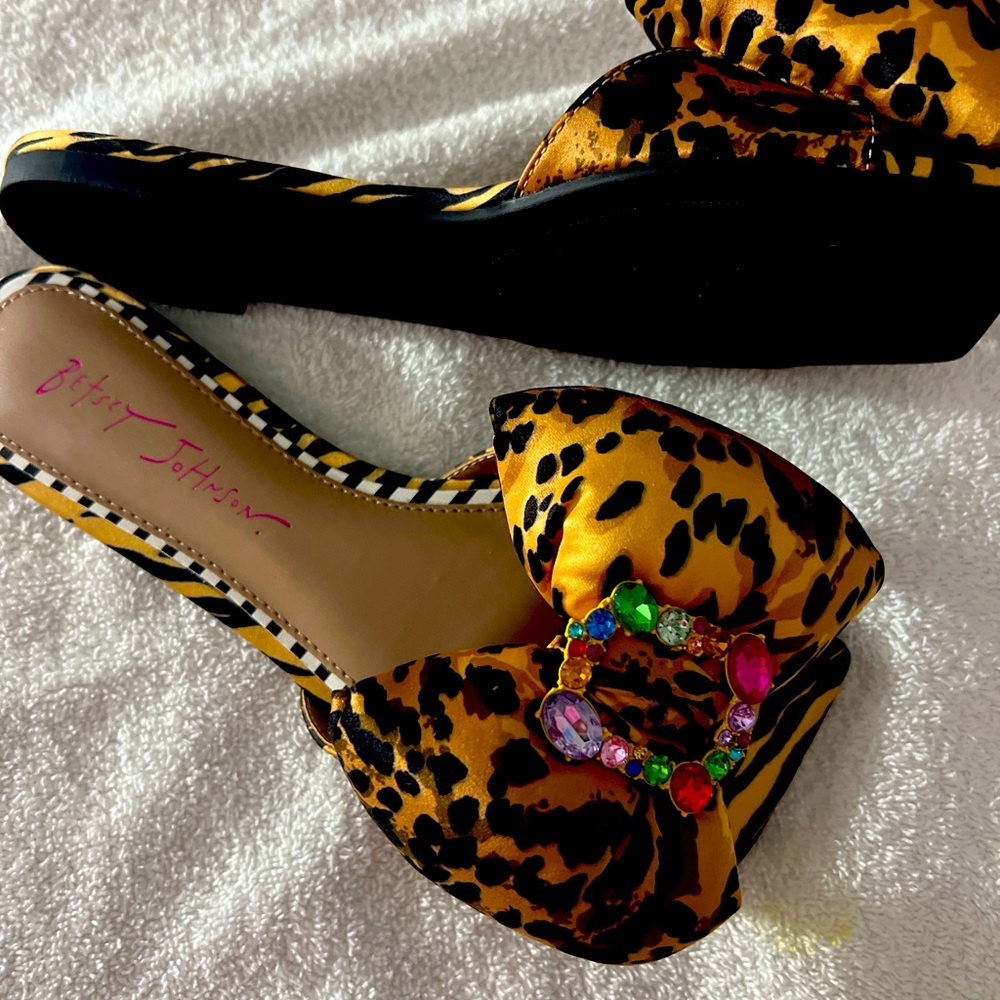 Betset Johnson Women Slides